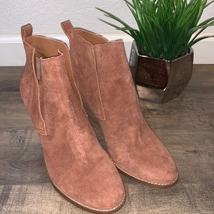 New LUCKY BRAND BROWN SUEDE YONIANA BOOTIES
